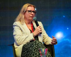 oslava v Planetariu